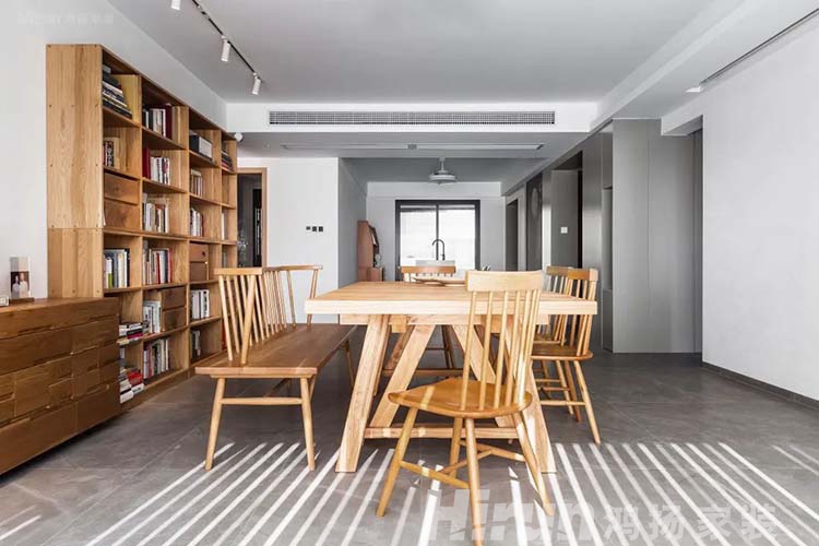 200平的房子裝修效果|甜蜜婚房，開(kāi)放格局+無(wú)電視客廳，秒殺家居雜志！